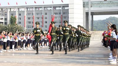 崇左市隆重举行庆祝中华人民共和国成立70周年升国旗仪式