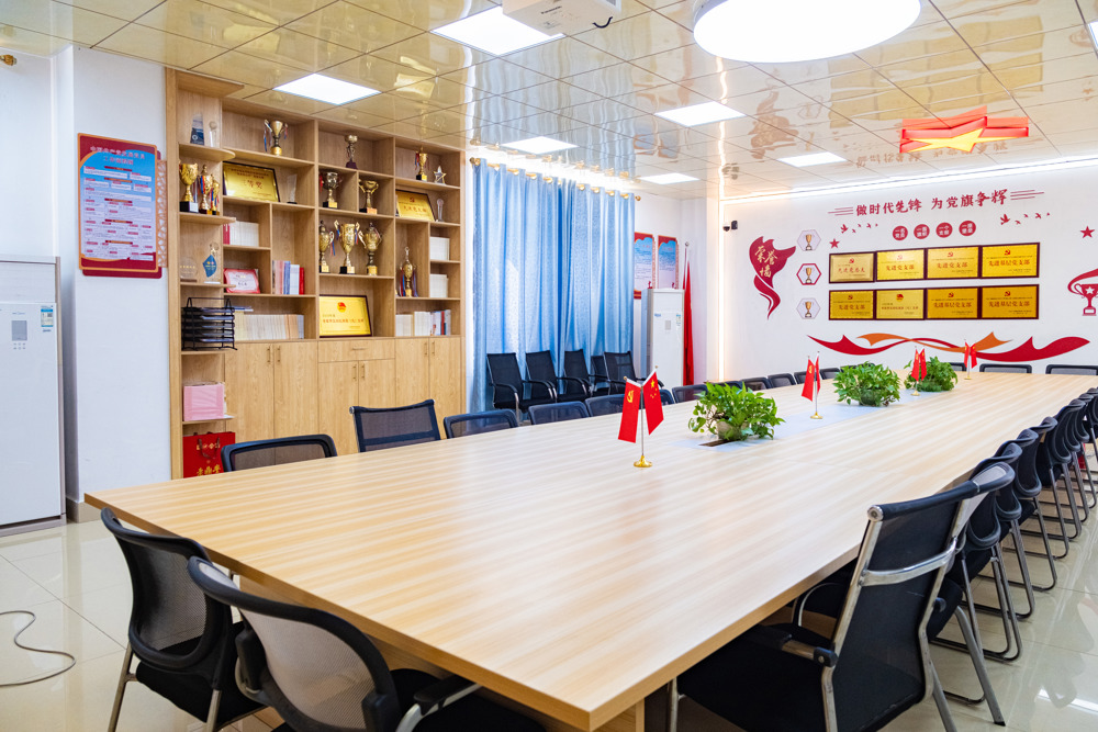 汽车工程学院党员活动室（图2）