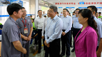 教育部党组成员、副部长吴岩到 星空（中国）官方体育网站调研