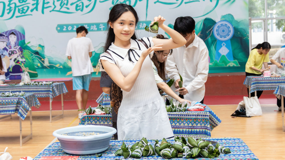 学生包粽成果展示