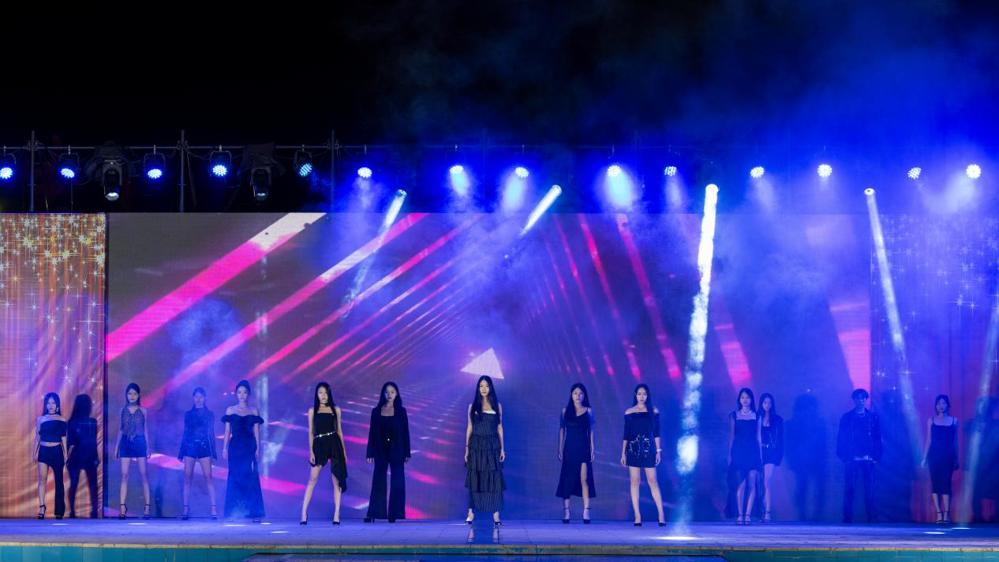 走秀《节奏狂潮》(黄承旺摄)